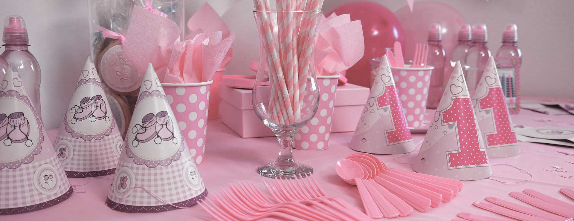 Feestbenodigdheden 1 Feestbenodigdheden -Feestbenodigdheden adoption 1515293 1920